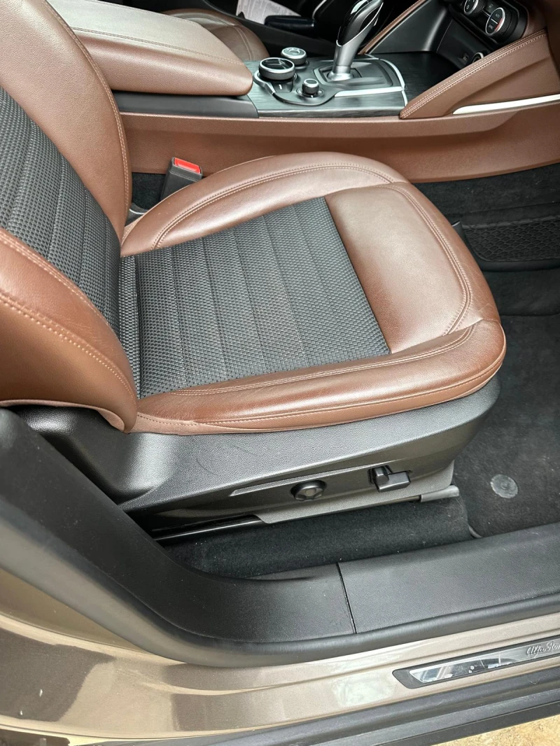 Alfa Romeo Stelvio, снимка 7 - Автомобили и джипове - 52613719