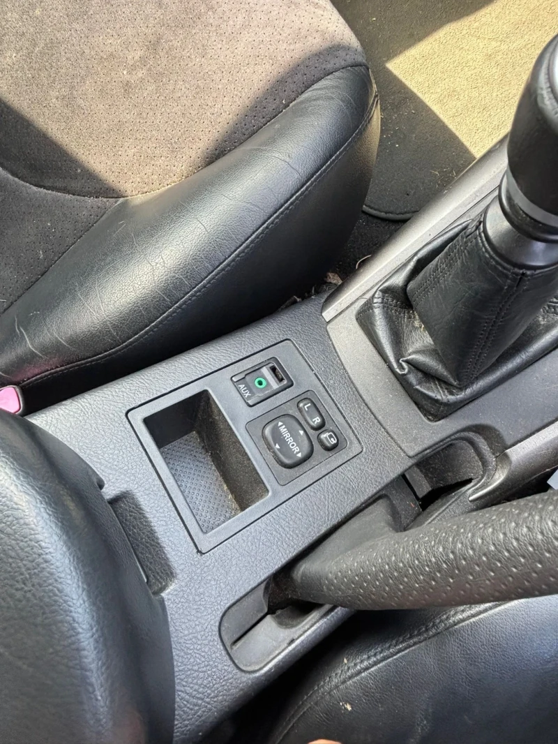 Toyota Rav4 2.2 150hp, снимка 9 - Автомобили и джипове - 50919006