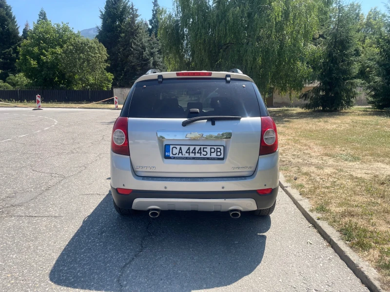 Chevrolet Captiva 2.0 VCDi 4x4 Automatic, снимка 6 - Автомобили и джипове - 51108596