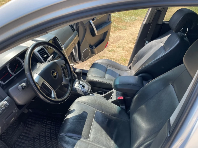 Chevrolet Captiva 2.0 VCDi 4x4 Automatic, снимка 10 - Автомобили и джипове - 51108596