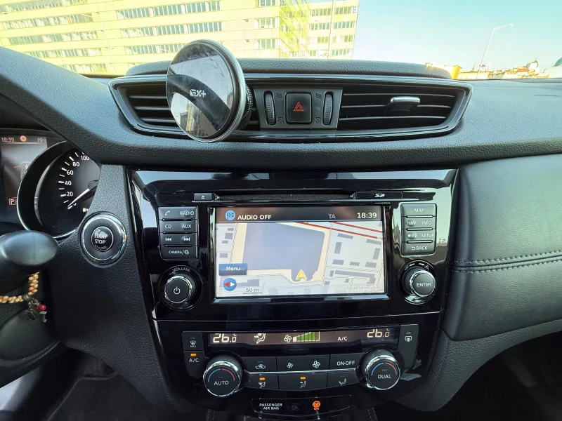 Nissan X-trail, снимка 9 - Автомобили и джипове - 52149339