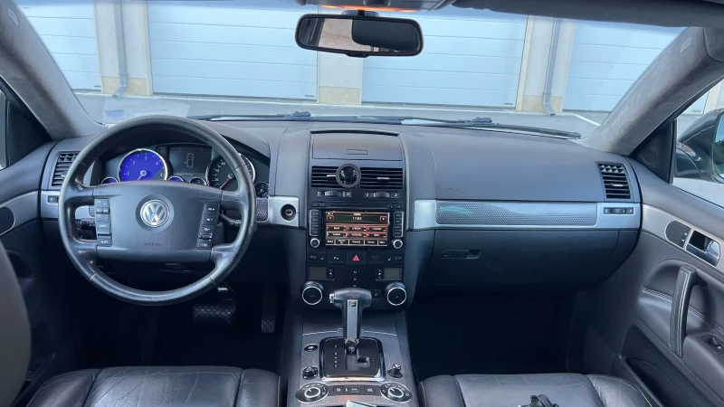 VW Touareg 3.0 TDI R LINE, снимка 15 - Автомобили и джипове - 53344836