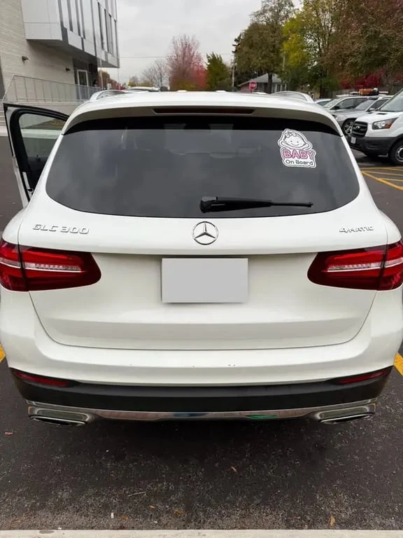 Mercedes-Benz GLC 300 * 4MATIC  * CARFAX * БЕЗ ПЪРВОНАЧАЛНА ВНОСКА - изображение 10