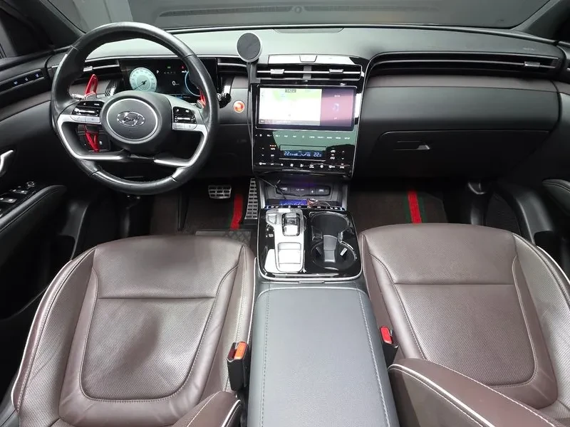 Hyundai Tucson 1.6 4WD - САМО 30% АВАНС, снимка 7 - Автомобили и джипове - 56255856