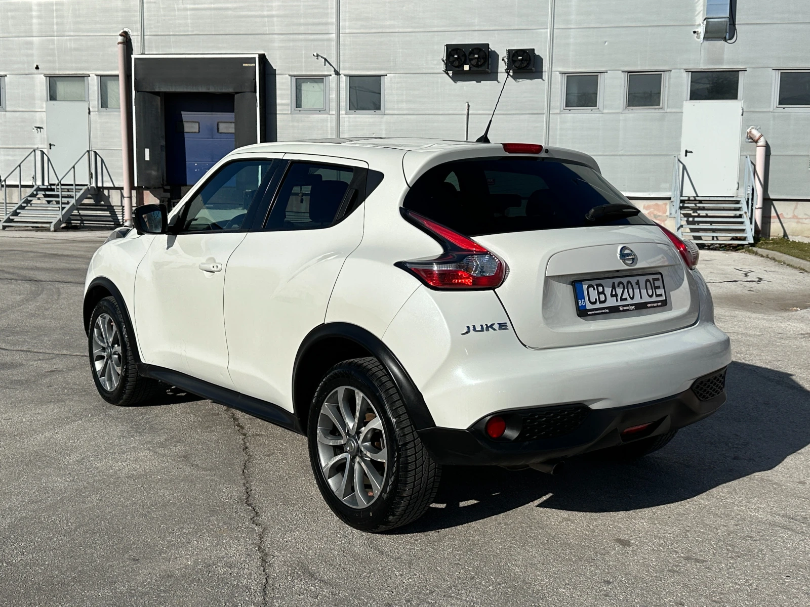 Nissan Juke, снимка 3 - Автомобили и джипове - 53863136