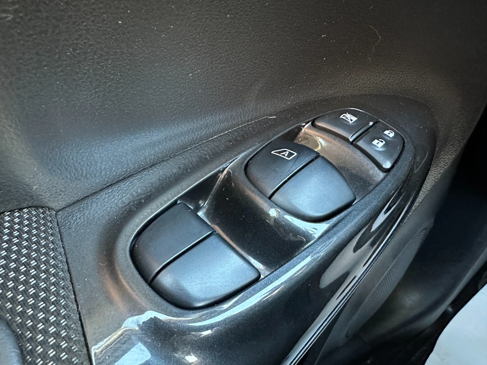 Nissan Juke, снимка 14 - Автомобили и джипове - 53863136