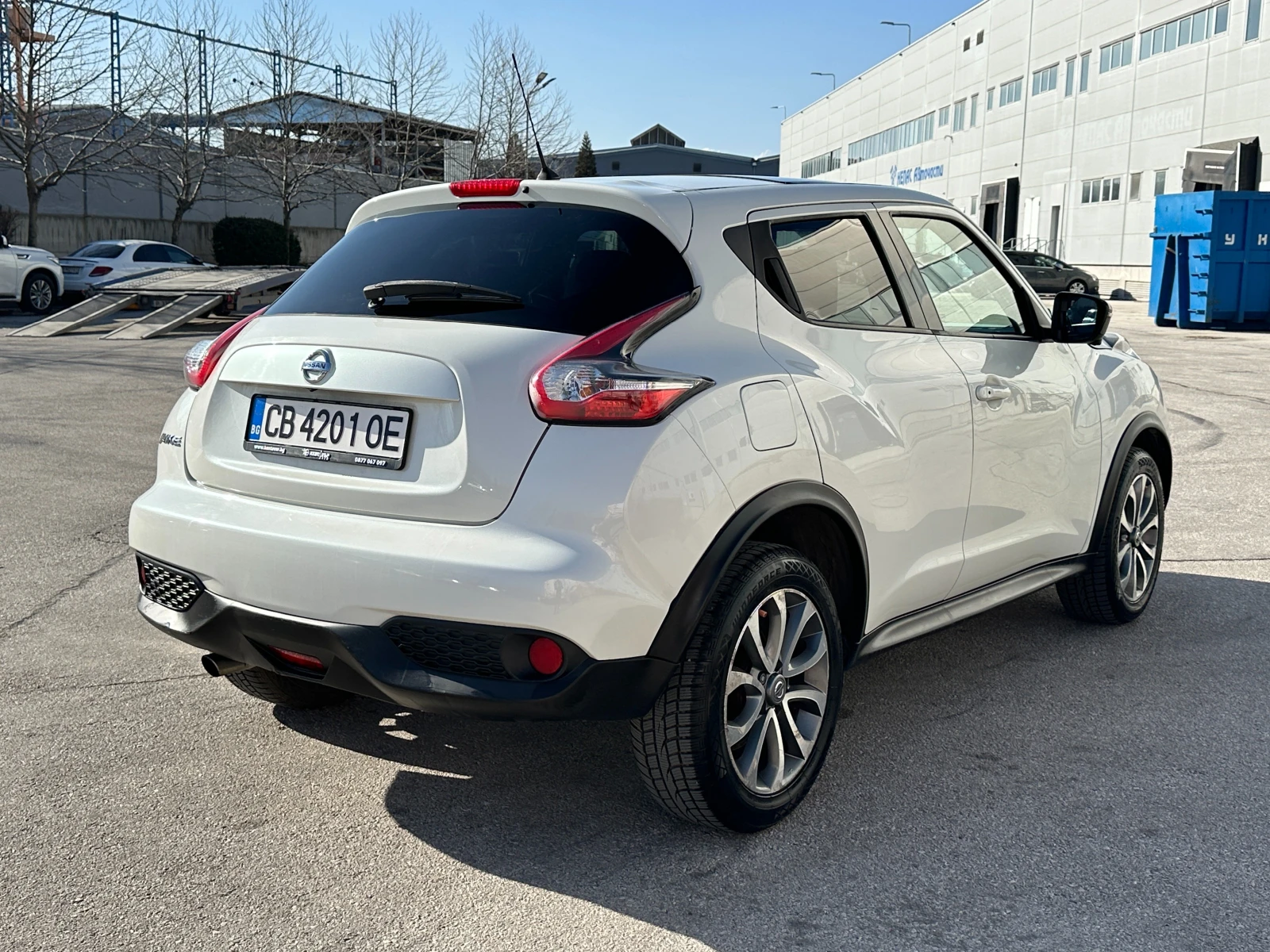 Nissan Juke, снимка 4 - Автомобили и джипове - 53863136