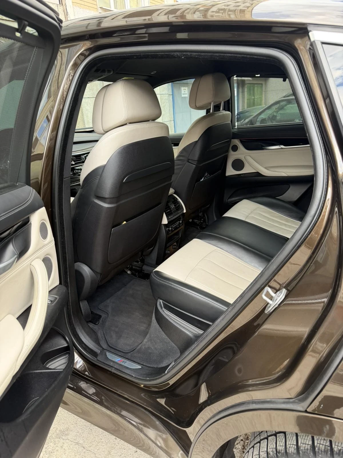 BMW X6 M 50 d, снимка 8 - Автомобили и джипове - 53997792