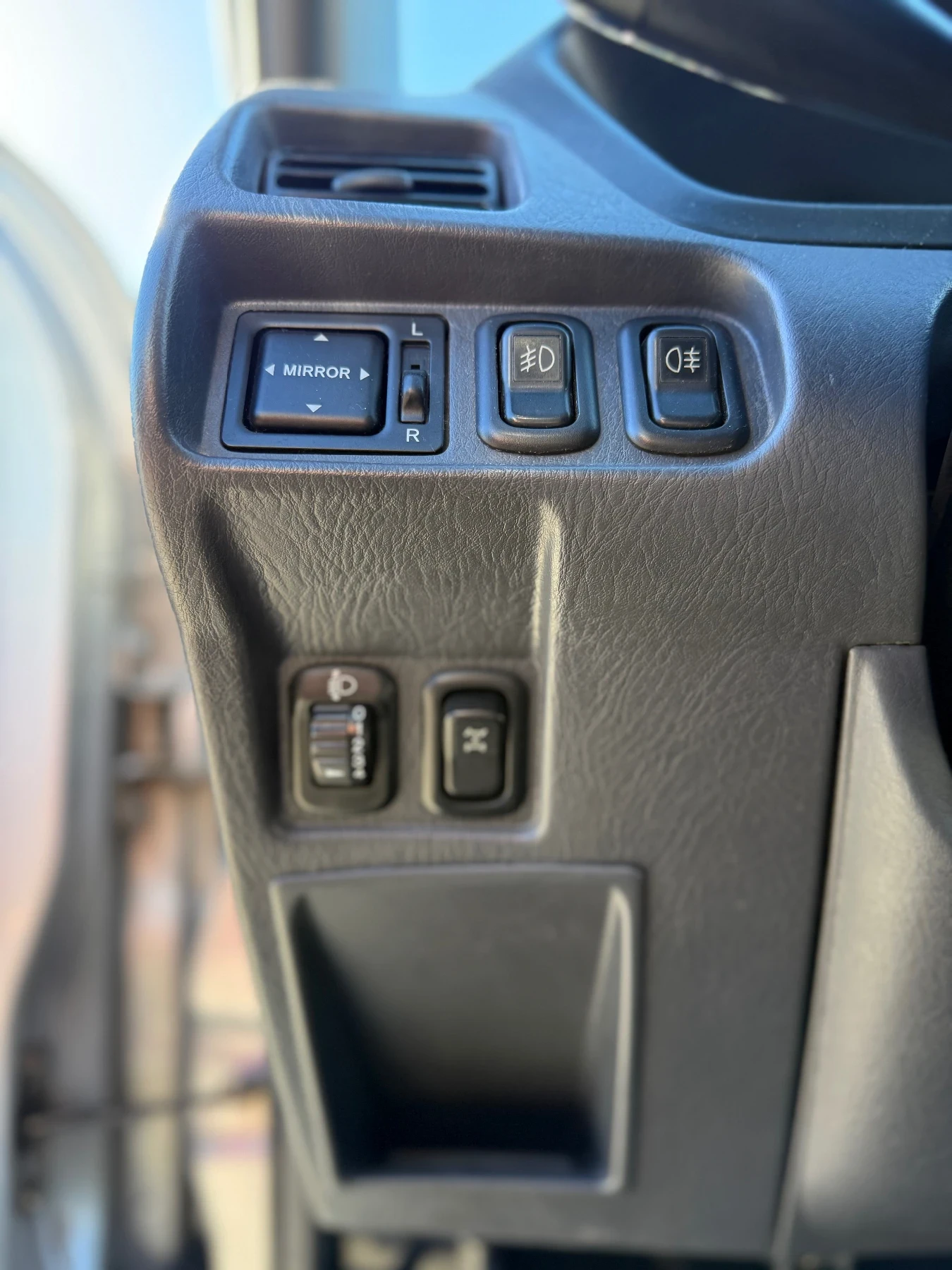 Daihatsu Terios 1.3 Газ Автоматик 4х4, снимка 11 - Автомобили и джипове - 54113340