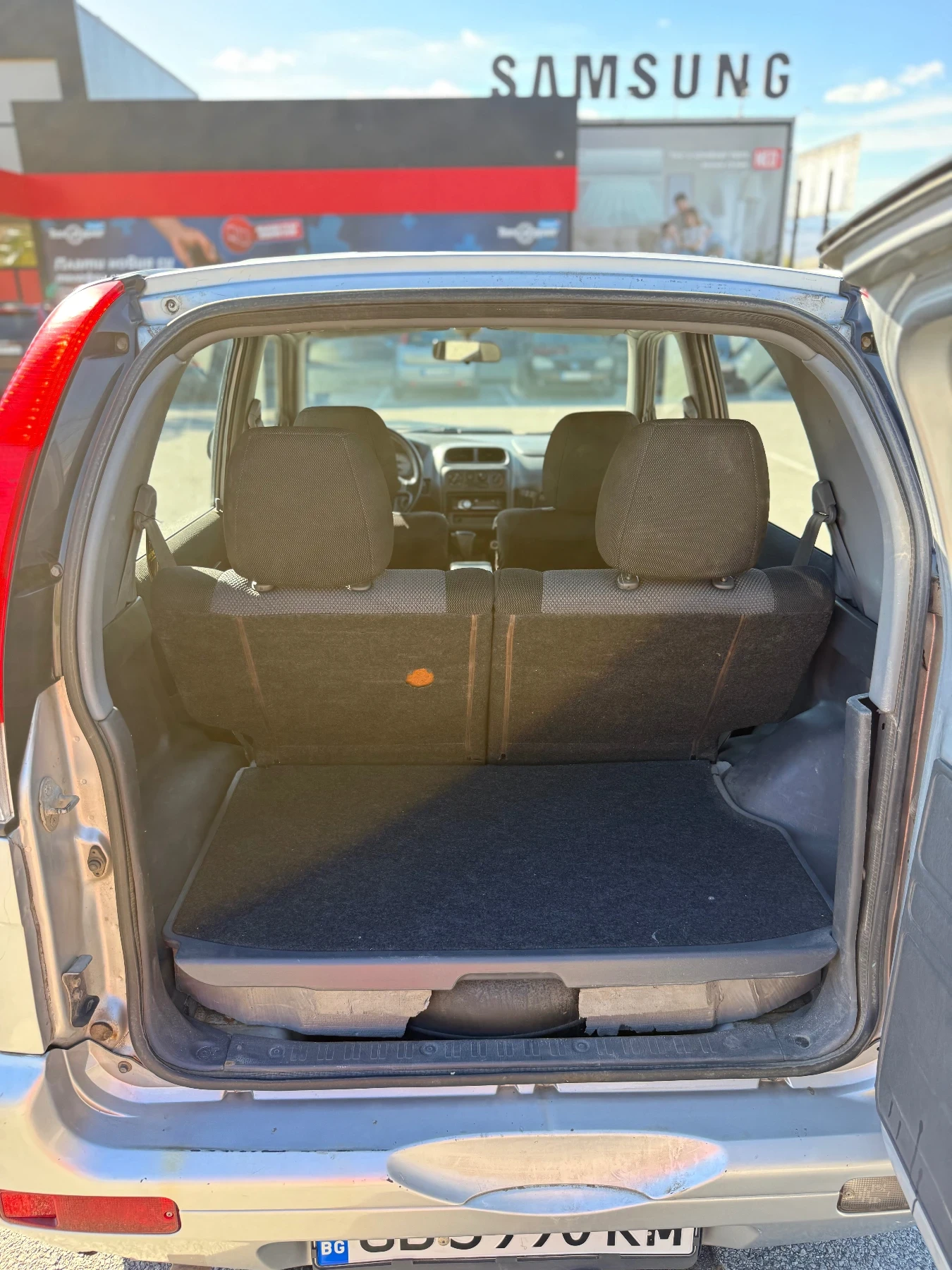 Daihatsu Terios 1.3 Газ Автоматик 4х4, снимка 15 - Автомобили и джипове - 54113340