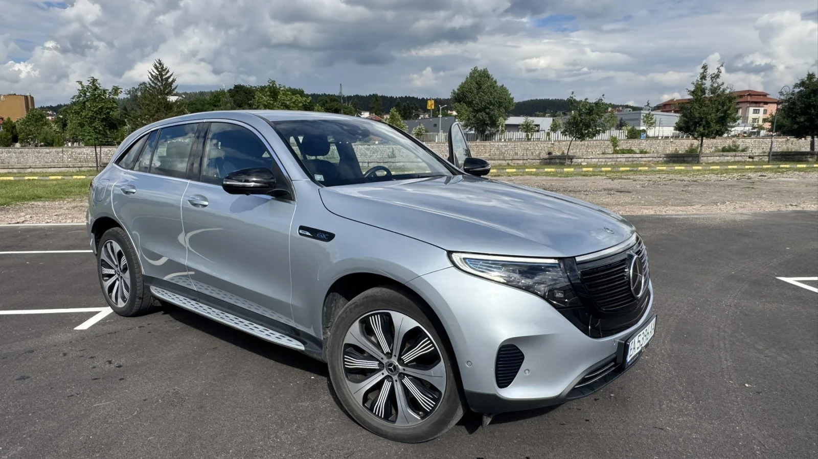 Mercedes-Benz EQC 1886, снимка 2 - Автомобили и джипове - 55064893