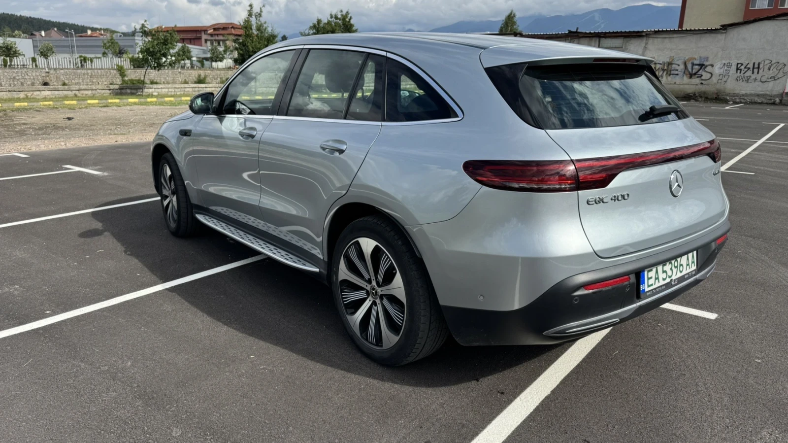 Mercedes-Benz EQC 1886, снимка 5 - Автомобили и джипове - 55064893