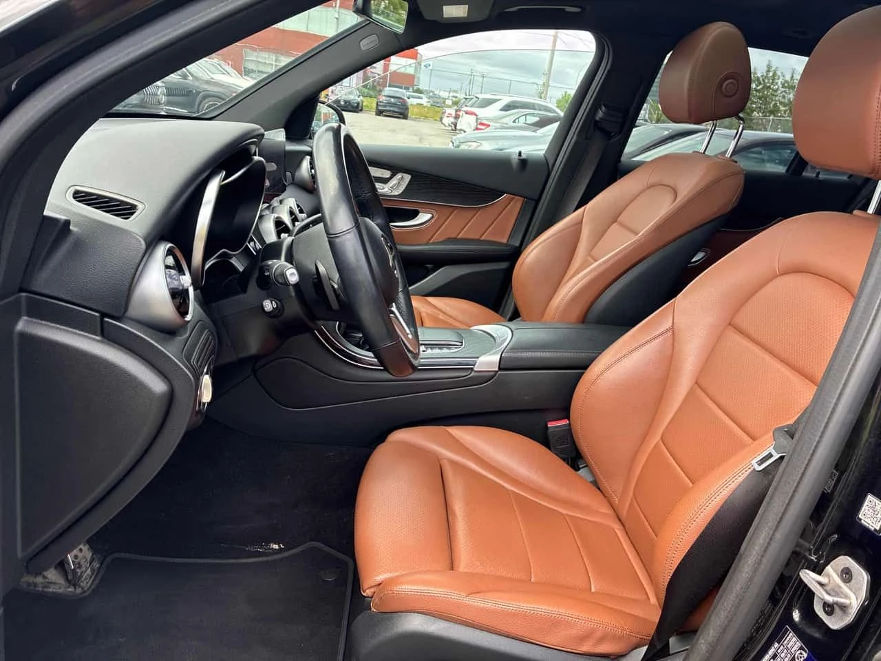 Mercedes-Benz GLC 300  * CARFAX * ��� ������������ ������ | Mobile.bg � ����������� 16