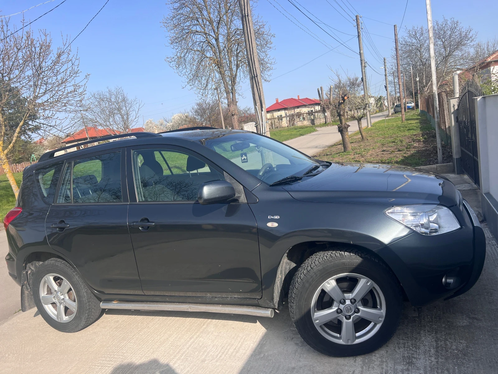 Toyota Rav4 2.2 D4D, снимка 3 - Автомобили и джипове - 55625391