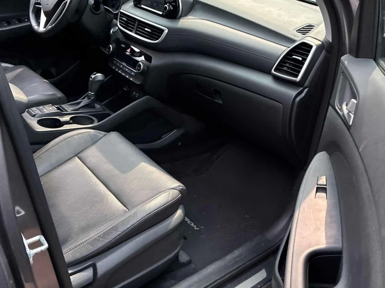 Hyundai Tucson * Luxury * CARFAX * ОПЦИЯ ЗА ФИНАНСИРАНЕ, снимка 14 - Автомобили и джипове - 55646336