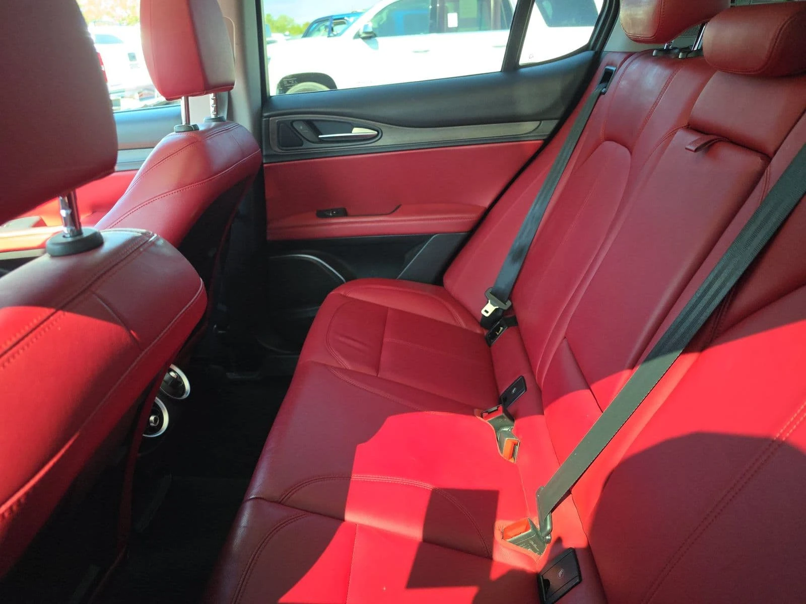 Alfa Romeo Stelvio TI, снимка 11 - Автомобили и джипове - 56646245