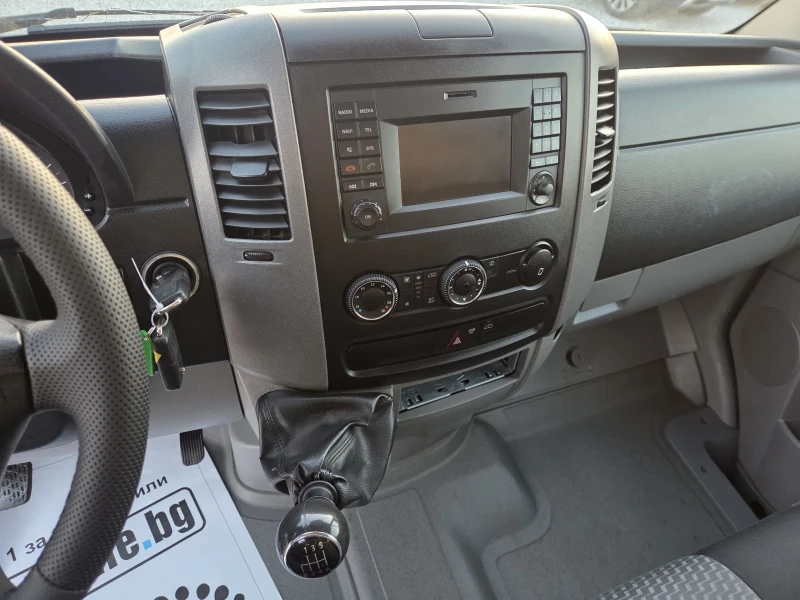 VW Crafter 2.0 TDI, Падащ борд, Климатик, До 3.5 тона, снимка 11 - Бусове и автобуси - 52805892