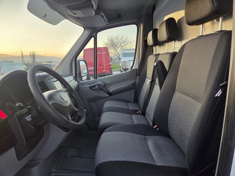 VW Crafter 2.0 TDI, Падащ борд, Климатик, До 3.5 тона, снимка 9 - Бусове и автобуси - 52805892