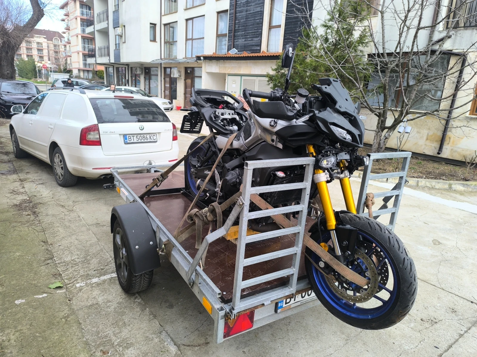 Yamaha Mt-09 Tracer - изображение 2