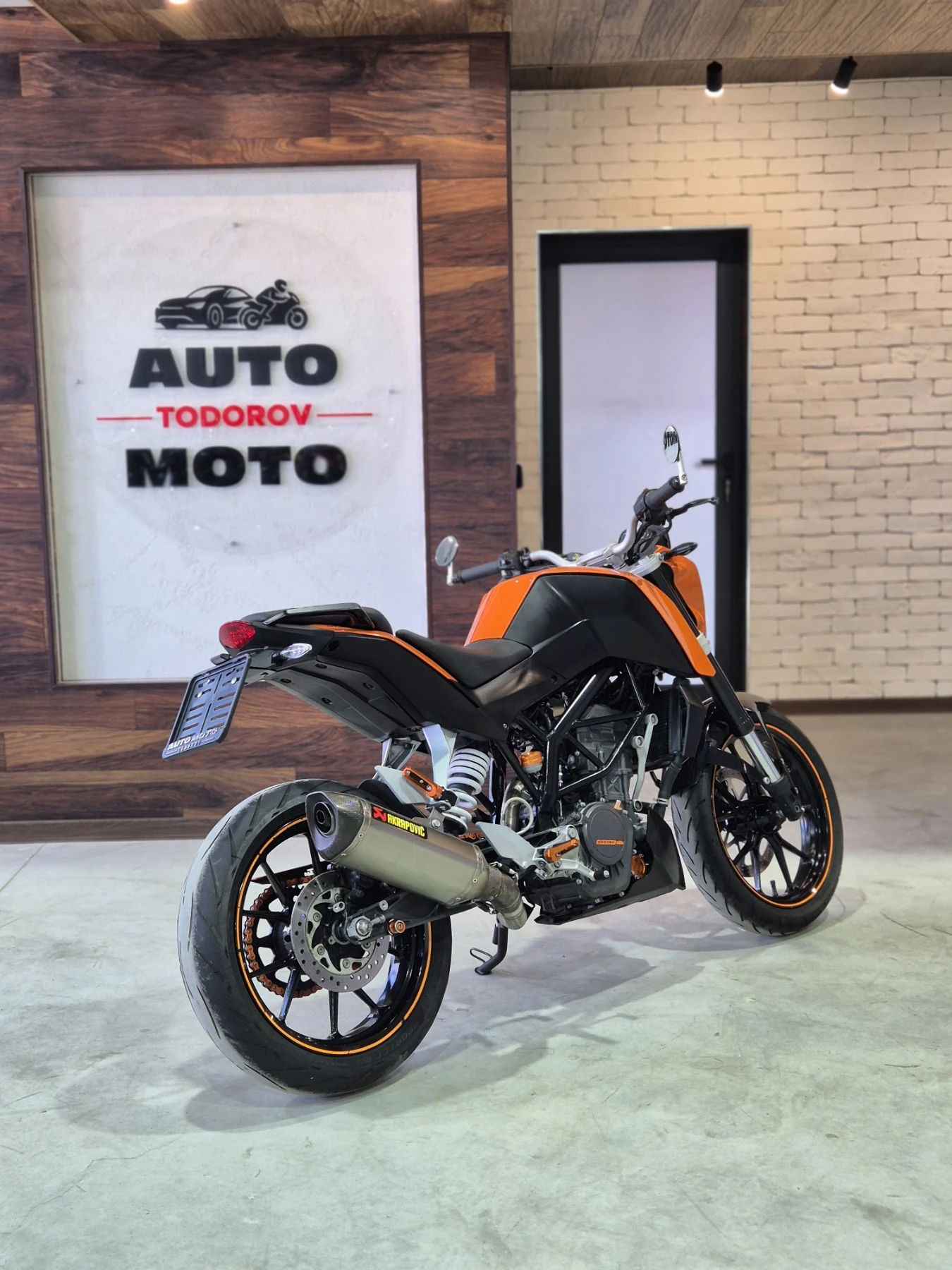 Ktm Duke 200 А2 Нов внос ШВЕЙЦАРИЯ!!!, снимка 8 - Мотоциклети и мототехника - 54138968
