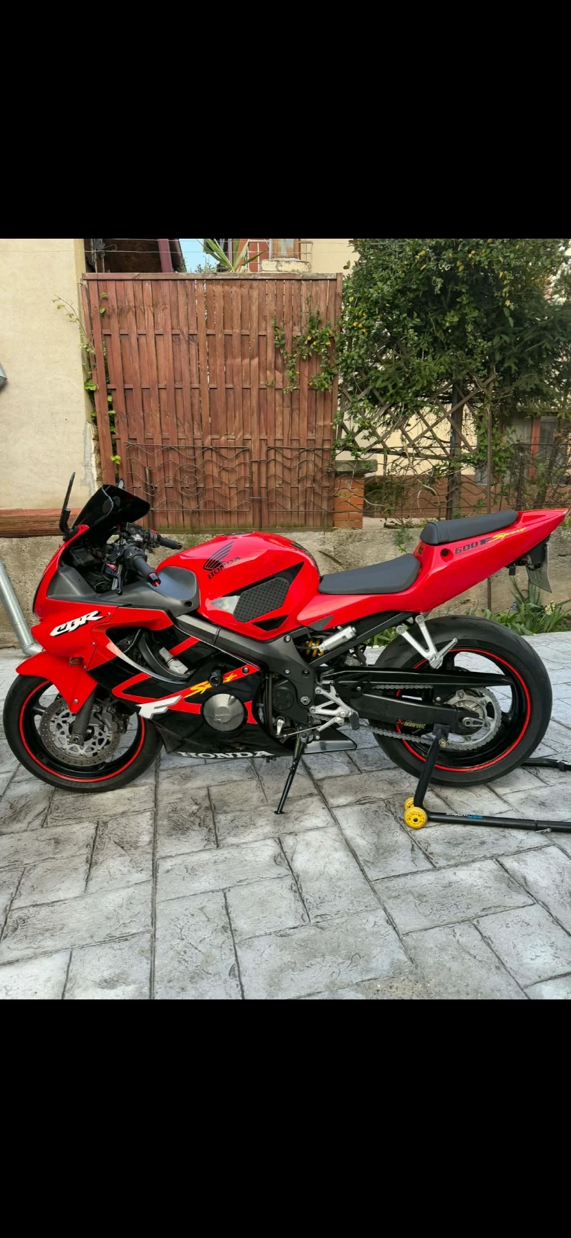 Honda Cbr F4i, снимка 2 - Мотоциклети и мототехника - 54360703