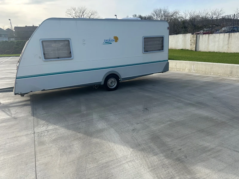 Каравана Knaus Sunshine, снимка 7 - Каравани и кемпери - 52473963