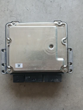  0 281 032 811 Компютър Renault Captur 237106319R, снимка 2