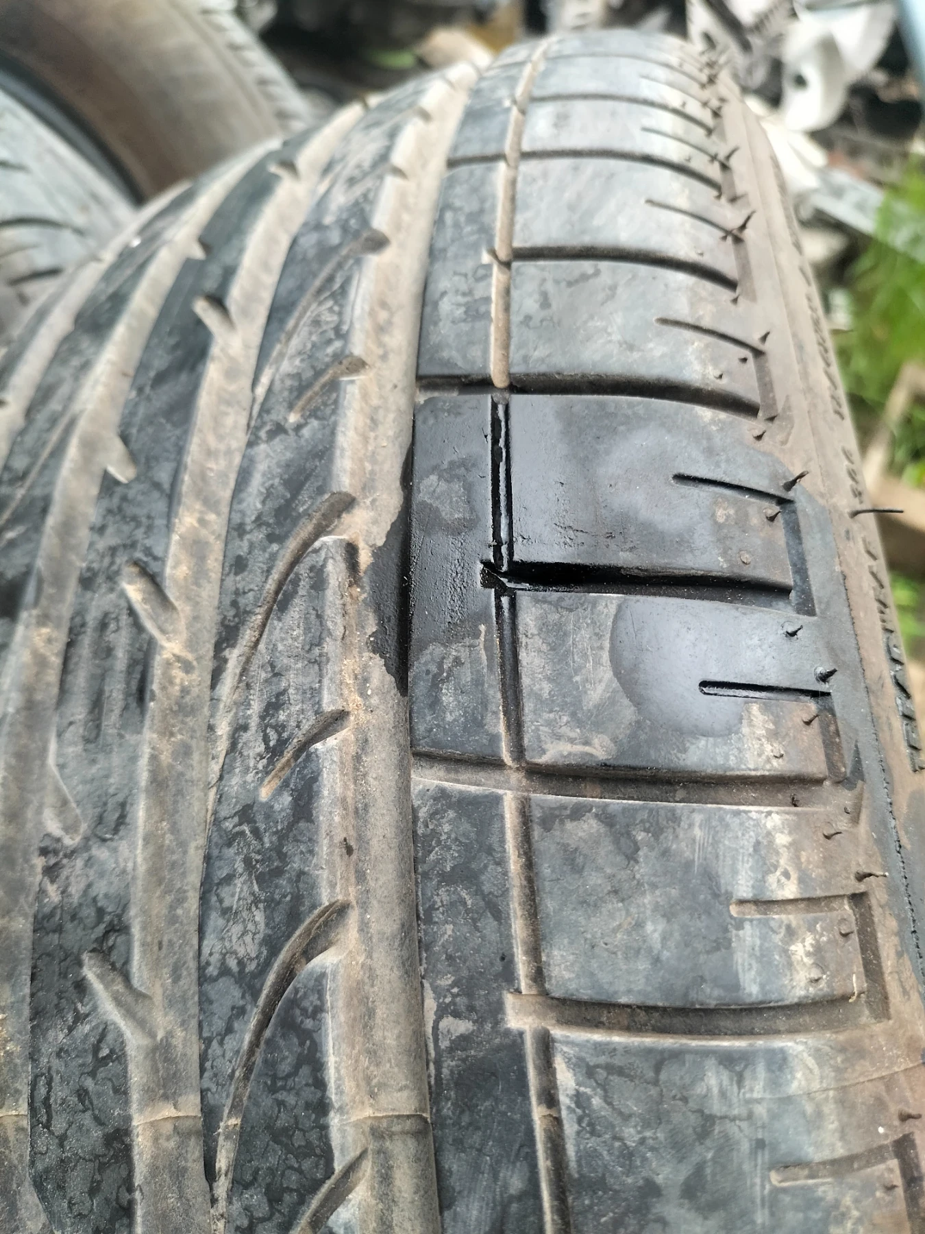 Гуми Летни 235/60R18, снимка 2 - Гуми и джанти - 54478237