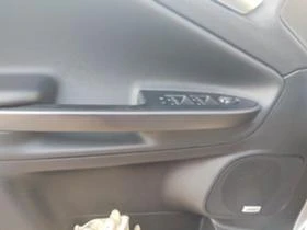 Alfa Romeo Giulietta QV карбонова лимитирана серия, снимка 8