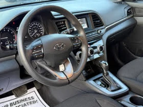 Hyundai Elantra Essential FWD* АвтоКреди* (ЦЕНА ДО БГ), снимка 6