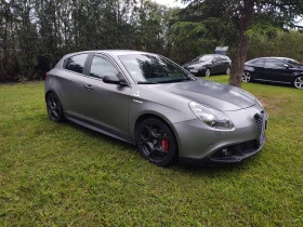 Alfa Romeo Giulietta QV карбонова лимитирана серия, снимка 2