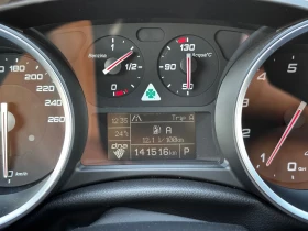 Alfa Romeo Giulietta QV карбонова лимитирана серия, снимка 15