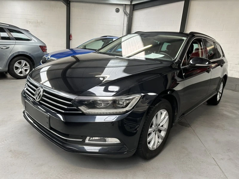 VW Passat  Diesel 1.6 TDI, снимка 2 - Автомобили и джипове - 46686768