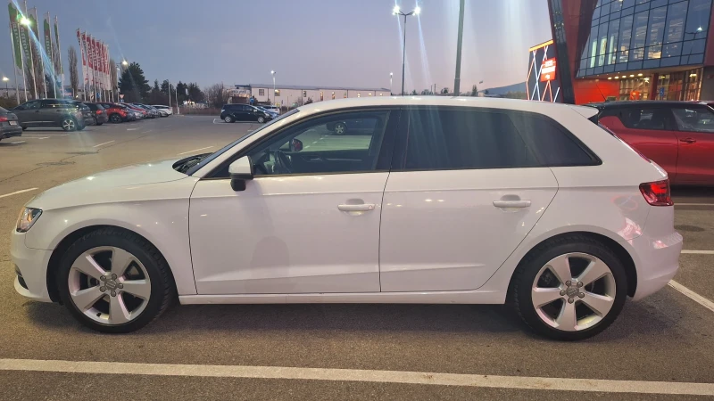 Audi A3 1.6 TDI, автоматик, , снимка 2 - Автомобили и джипове - 48367149