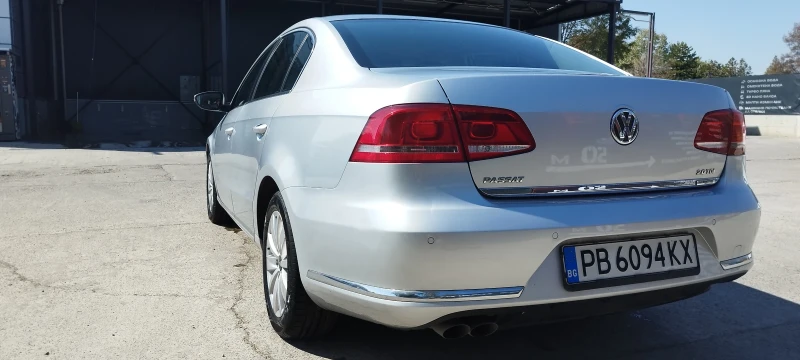 VW Passat, снимка 12 - Автомобили и джипове - 48481485