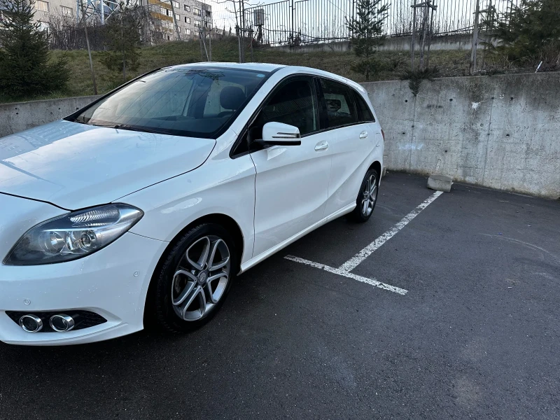 Mercedes-Benz B 180, снимка 8 - Автомобили и джипове - 49312924