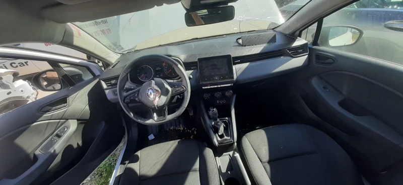 Renault Clio 1.0 i, снимка 7 - Автомобили и джипове - 51421329
