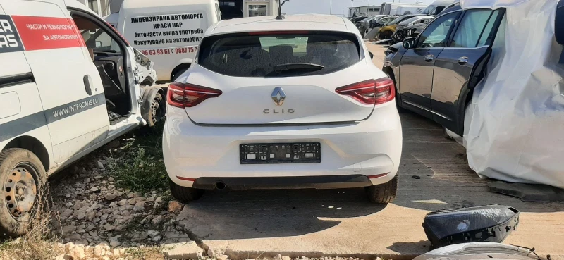 Renault Clio 1.0 i, снимка 3 - Автомобили и джипове - 51421329