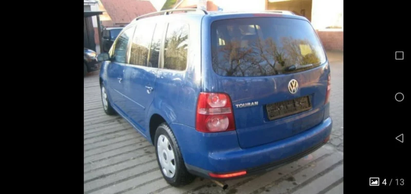 VW Touran 2.0, снимка 4 - Автомобили и джипове - 51683108