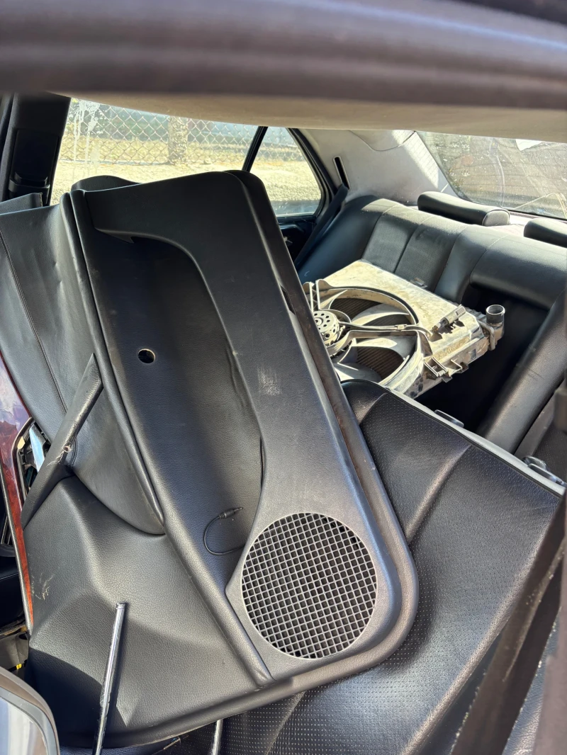 Mercedes-Benz E 220 Mercedes Benz E220 на части, снимка 6 - Автомобили и джипове - 52475796