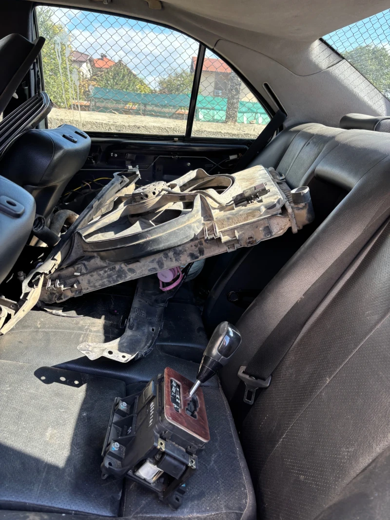 Mercedes-Benz E 220 Mercedes Benz E220 на части