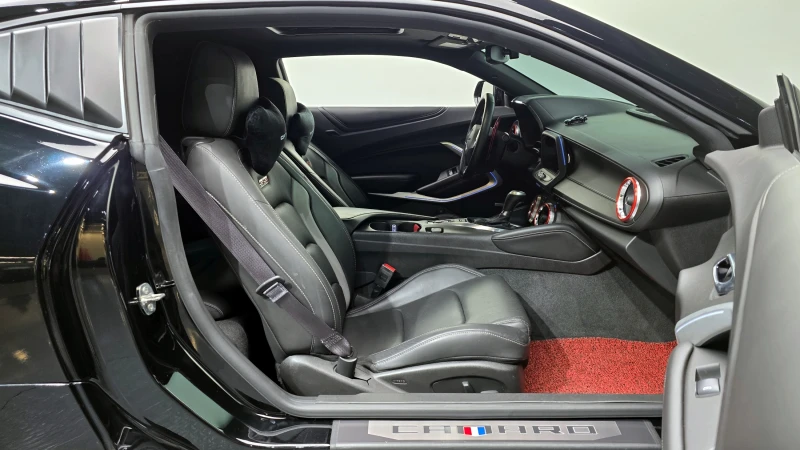 Chevrolet Camaro SS 6.2 V8, снимка 10 - Автомобили и джипове - 52398366