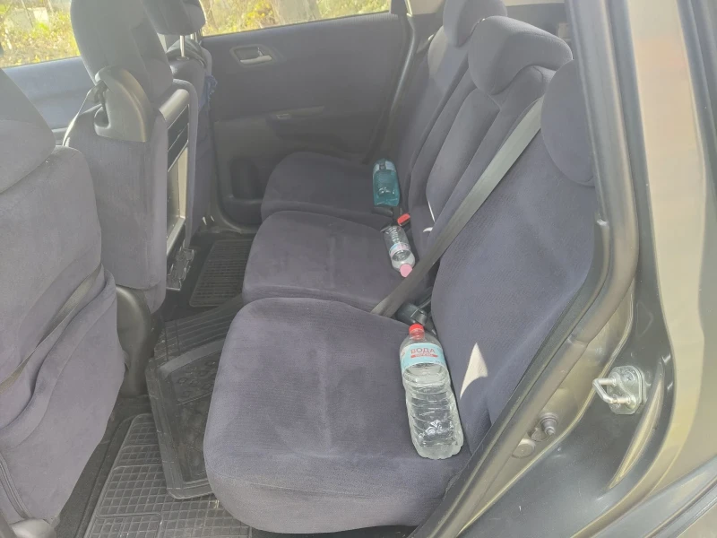 Honda Fr-v, снимка 9 - Автомобили и джипове - 52748674