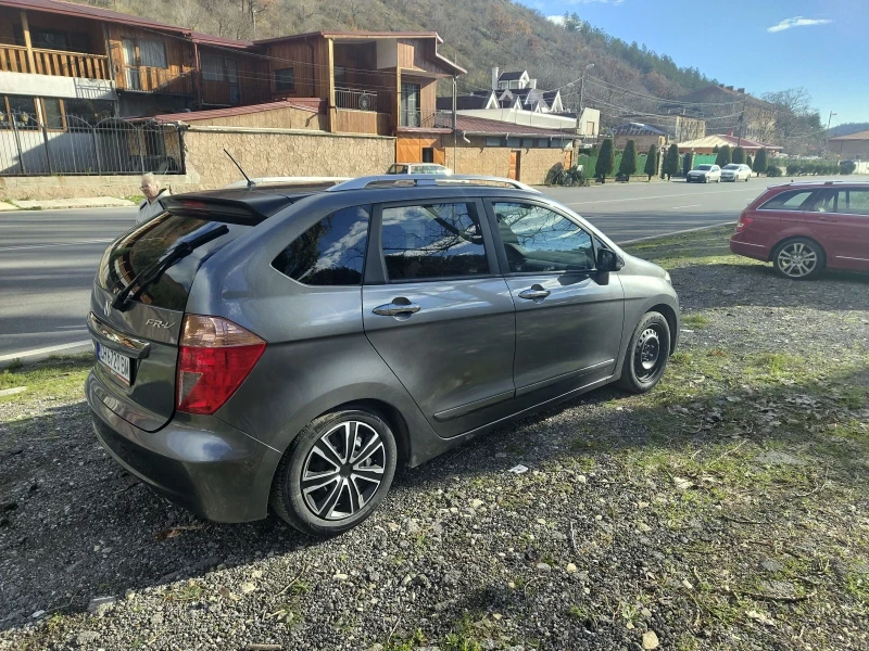 Honda Fr-v, снимка 4 - Автомобили и джипове - 52748674