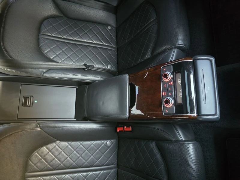 Audi A8 3.0TFSI, снимка 16 - Автомобили и джипове - 52820705