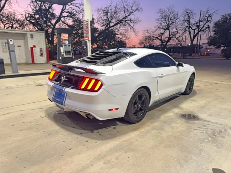 Ford Mustang, снимка 4 - Автомобили и джипове - 53593903