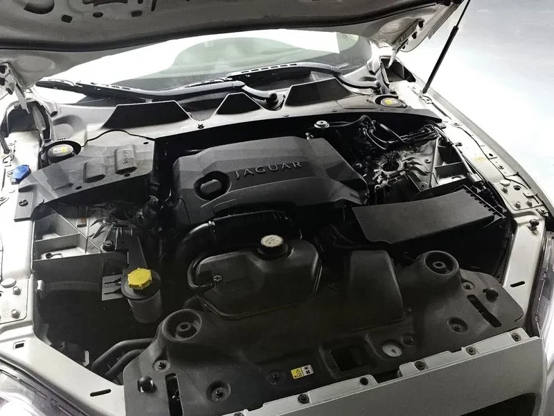 Jaguar Xj 3.0D, снимка 6 - Автомобили и джипове - 54454378