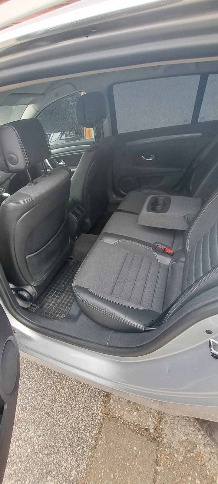 Renault Laguna 2.0 Т, снимка 9 - Автомобили и джипове - 54932366