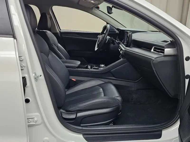 Kia K5 2.0 Trendy, снимка 11 - Автомобили и джипове - 55739336