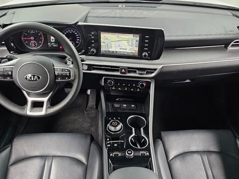 Kia K5 2.0 Trendy, снимка 7 - Автомобили и джипове - 55739336